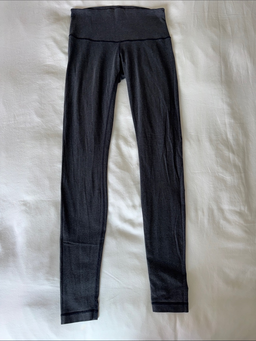 LULULEMON WUNDER UNDER HI-RISE TIGHT TALL 32” - SIZE 6